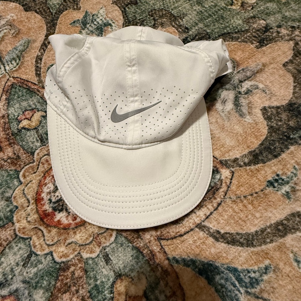 Nike Black Featherlight Dri-FIT Hat